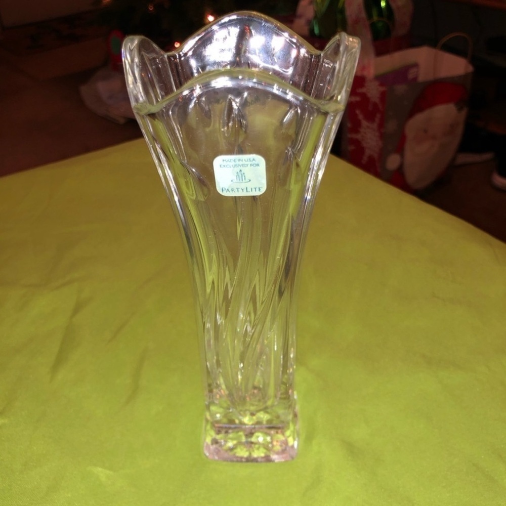 PartyLite Elegant Clear Glass Vase